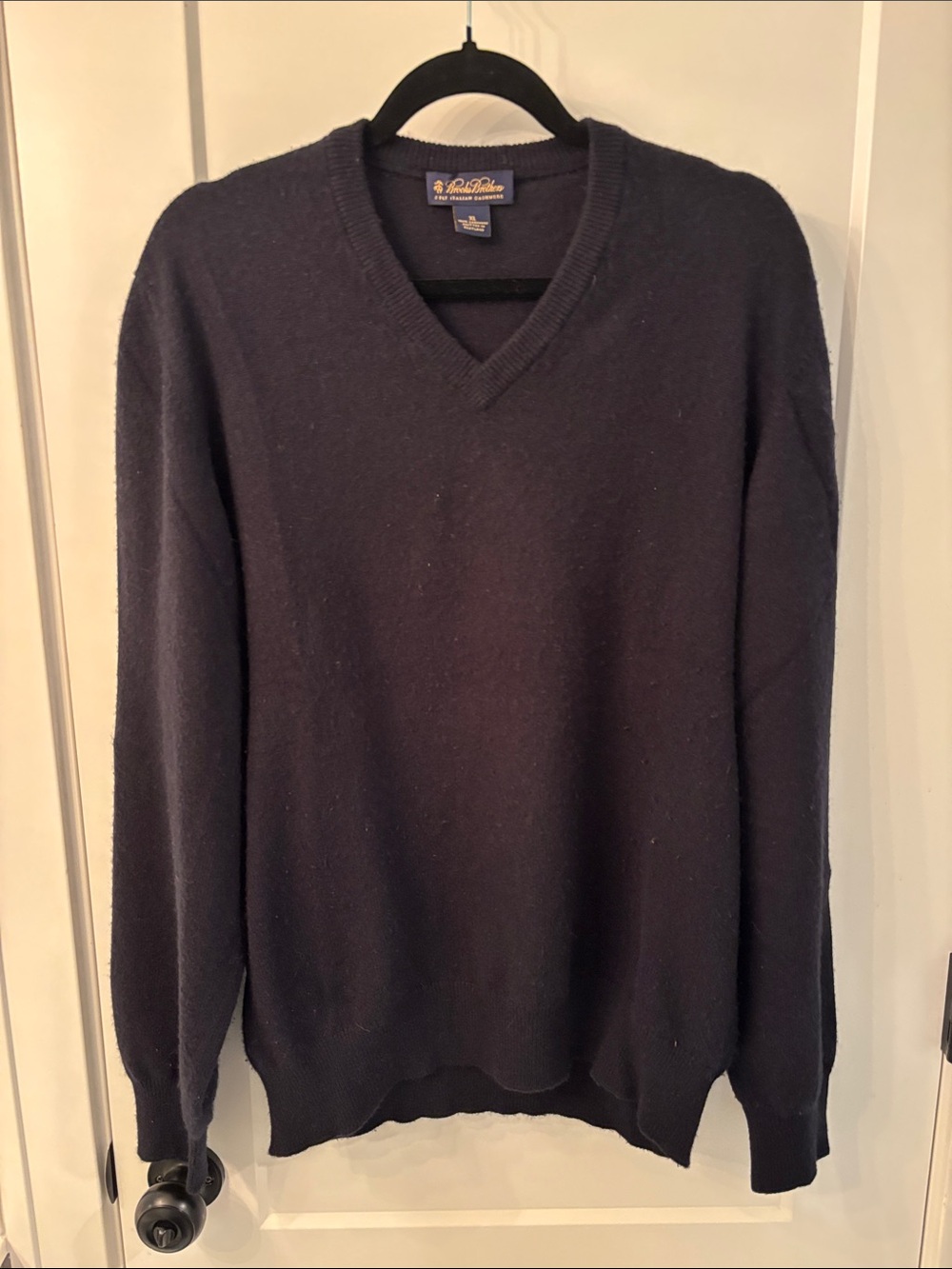 Brooks Brothers CASHMERE Men's V-Neck Sweater - Navy Blue